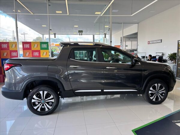 FIAT TORO 1.3 TURBO 270 FLEX VOLCANO AT6 2025/2025