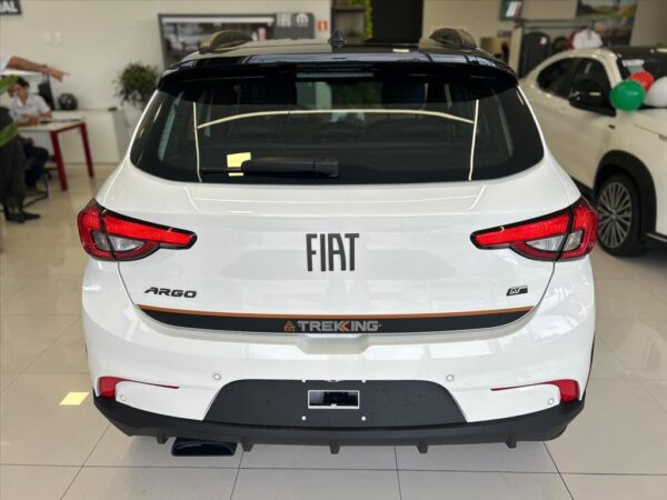 FIAT ARGO 1.3 FIREFLY FLEX TREKKING CVT 2025/2026