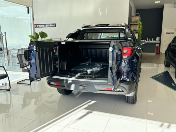 FIAT TORO 2.0 16V TURBO DIESEL RANCH 4WD AT9 2024/2025