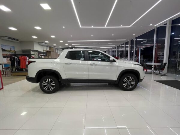FIAT TORO 1.3 TURBO 270 FLEX FREEDOM AT6 2024/2025