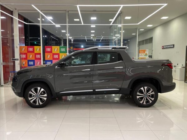 FIAT TORO 1.3 TURBO 270 FLEX VOLCANO AT6 2025/2025