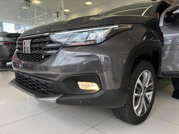 FIAT STRADA 1.3 FIREFLY FLEX VOLCANO CD CVT 2025/2025