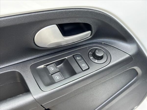 VOLKSWAGEN UP 1.0 TSI MOVE UP 12V FLEX 4P MANUAL 2016/2017