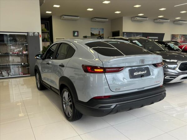 FIAT FASTBACK 1.0 TURBO 200 FLEX CVT 2025/2026