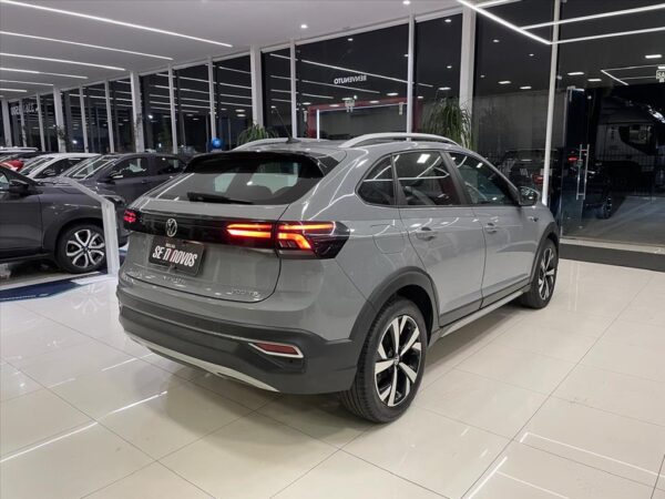 VOLKSWAGEN NIVUS 1.0 200 TSI TOTAL FLEX HIGHLINE AUTOMÁTICO 2023/2024