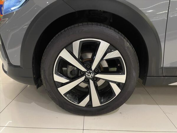 VOLKSWAGEN NIVUS 1.0 200 TSI TOTAL FLEX HIGHLINE AUTOMÁTICO 2023/2024