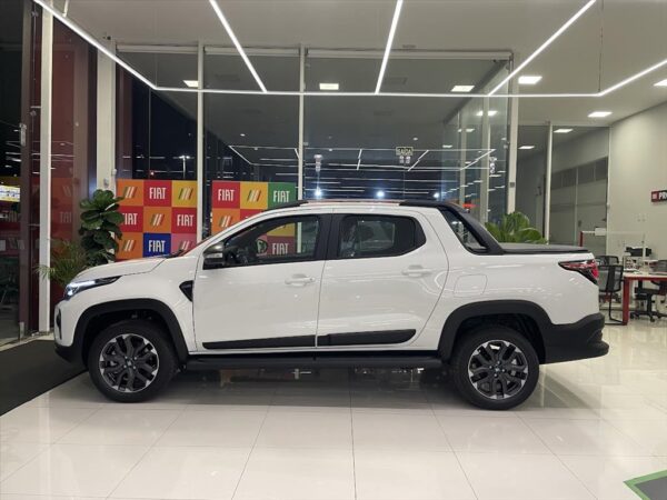 FIAT STRADA 1.0 TURBO 200 FLEX ULTRA CD CVT 2025/2026