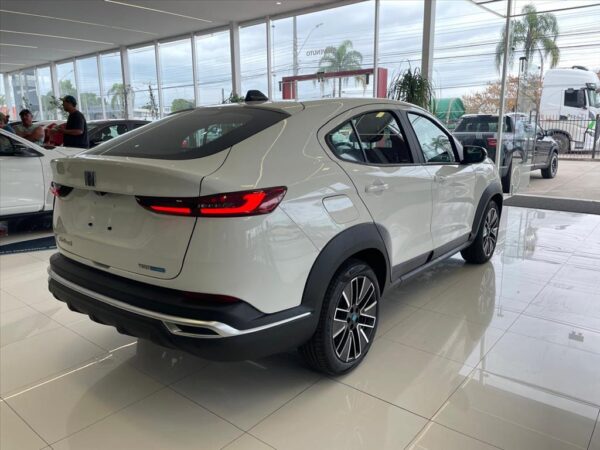FIAT FASTBACK 1.0 TURBO 200 HYBRID AUDACE CVT 2025/2026