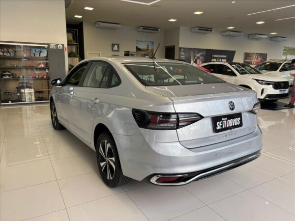 VOLKSWAGEN VIRTUS 1.0 200 TSI COMFORTLINE AUTOMÁTICO 2023/2024