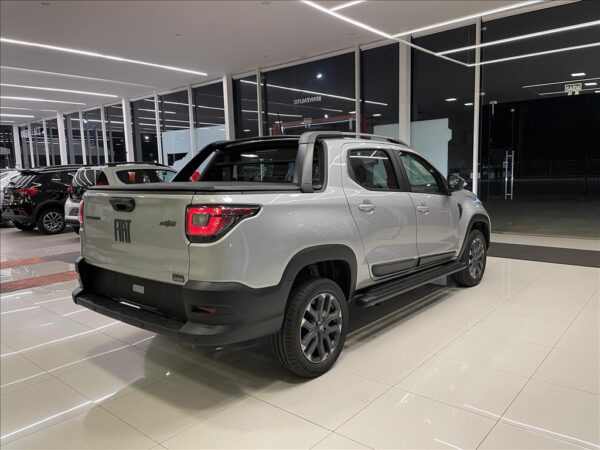 FIAT STRADA 1.0 TURBO 200 FLEX ULTRA CD CVT 2025/2026