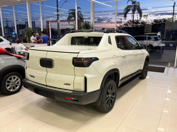 FIAT TORO 1.3 TURBO 270 FLEX ULTRA AT6 2025/2026