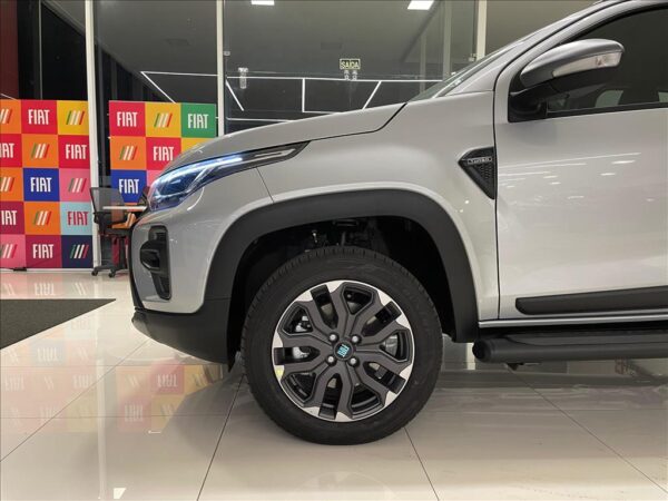 FIAT STRADA 1.0 TURBO 200 FLEX ULTRA CD CVT 2025/2026