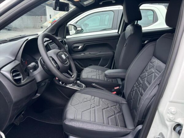 FIAT STRADA 1.3 FIREFLY FLEX VOLCANO CD CVT 2025/2026