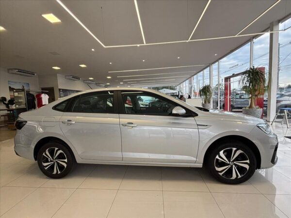 VOLKSWAGEN VIRTUS 1.0 200 TSI COMFORTLINE AUTOMÁTICO 2023/2024