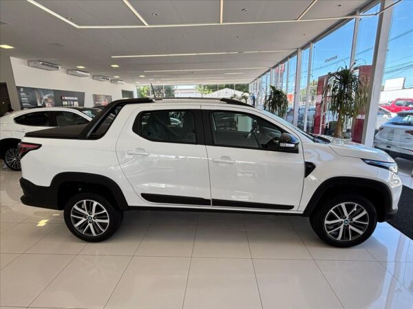 FIAT STRADA 1.3 FIREFLY FLEX VOLCANO CD CVT 2025/2026