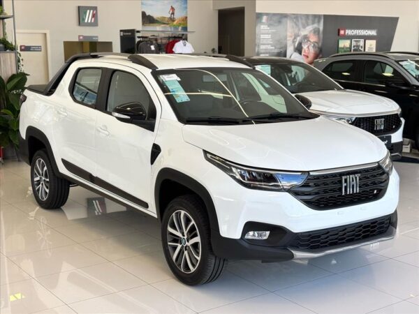 FIAT STRADA 1.3 FIREFLY FLEX VOLCANO CD CVT 2025/2026